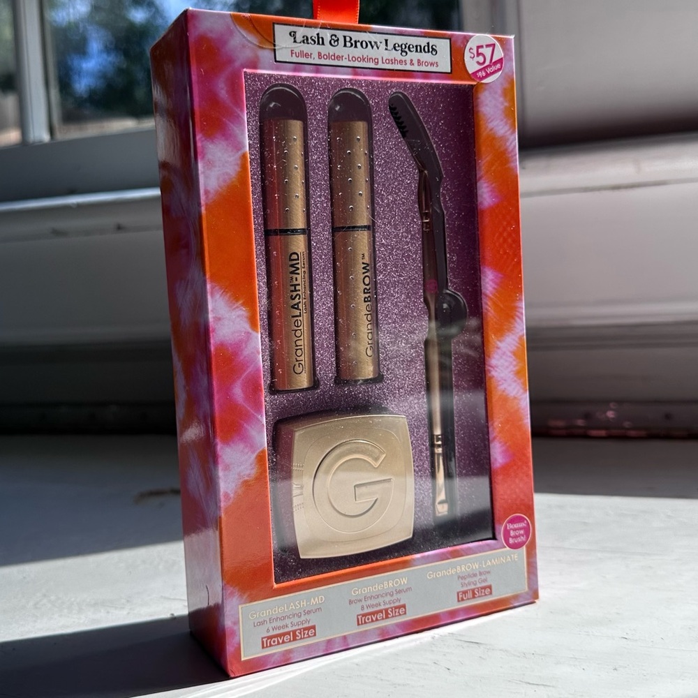 NIB Lash & Brow Legends Set Brand New Factory Sealed